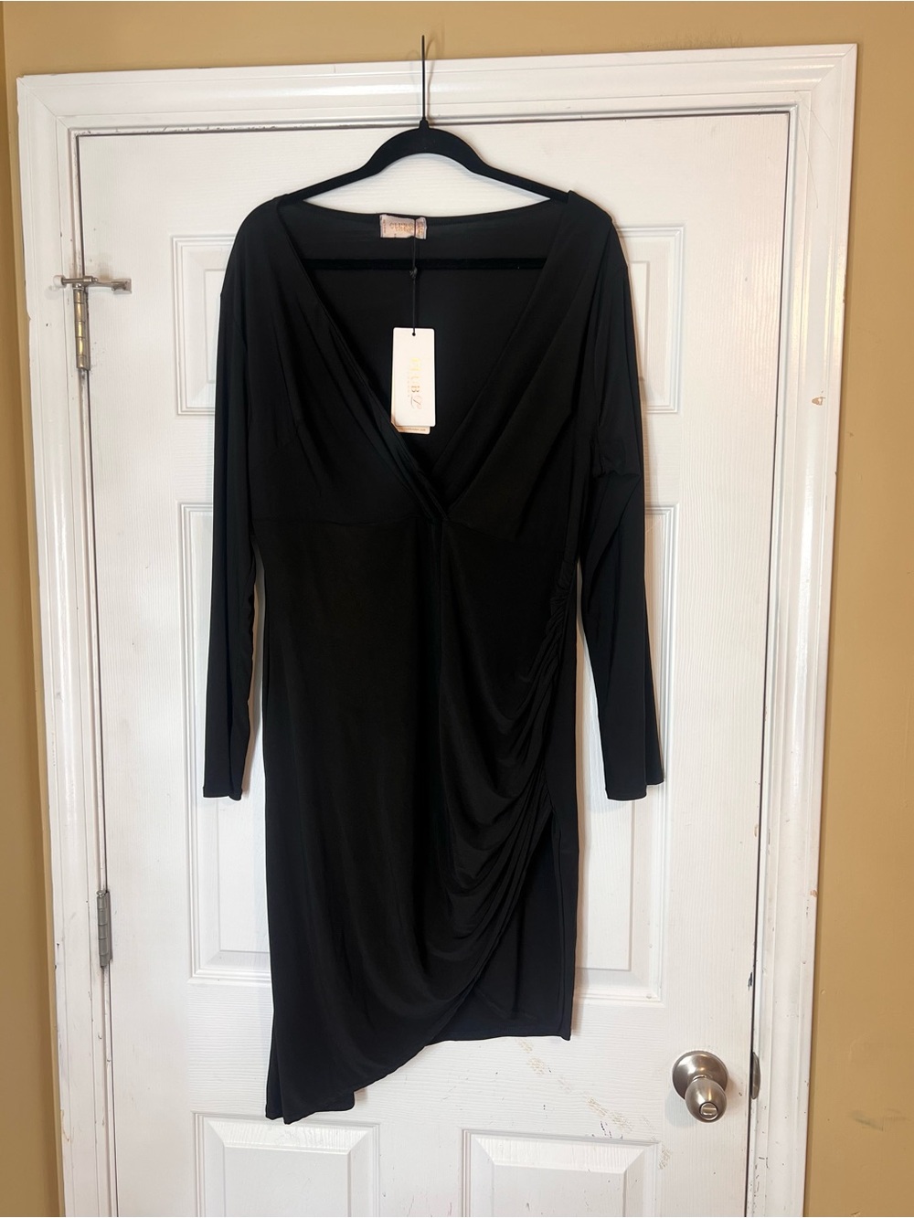 Club L London Black Ruched Asymmetrical Long Sleeve Bodycon Dress Size 22 NWT